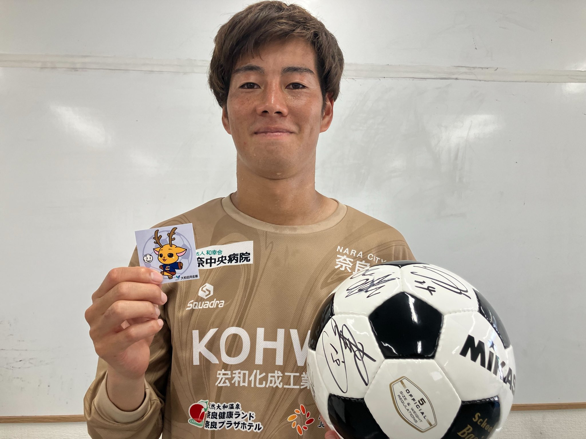 阪神 平田コーチ 支給品 グラブ Yahoo!オークション - 中日ドラゴンズ 平田良介 実使用グローブ