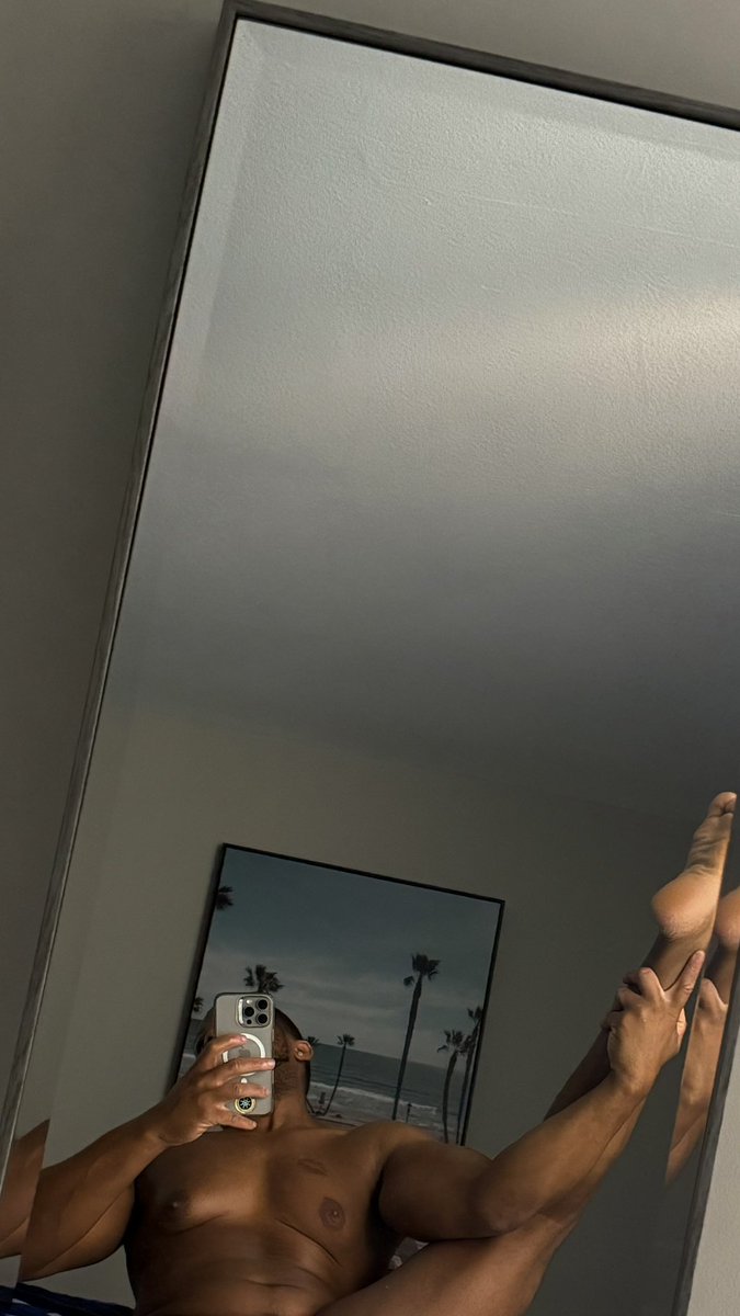 Leg stretches 🥵🤪😜😤😈