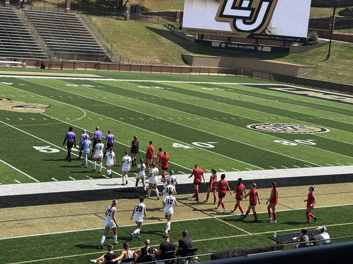 I got to watch two great teams competing today! <a href="/LindenwoodWSOC/">Lindenwood Women's Soccer</a> <a href="/SEMOSoccer/">SEMO Soccer</a>