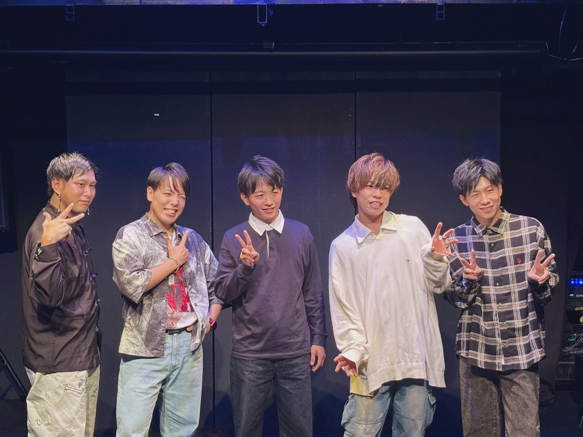 月曜日→青地さん（今週もいきましょか）
木曜日→くぼけんさん（もうちょっとや）
金曜日→幸透くん（1w終わった〜🙌🍺）
土曜日→優弥くん（今日どこいく〜？）
日曜日→上野さん（ゆっくりしよや🏠）

かなぁ！笑

#いけんのか
#MIST 
#曜日に例えると