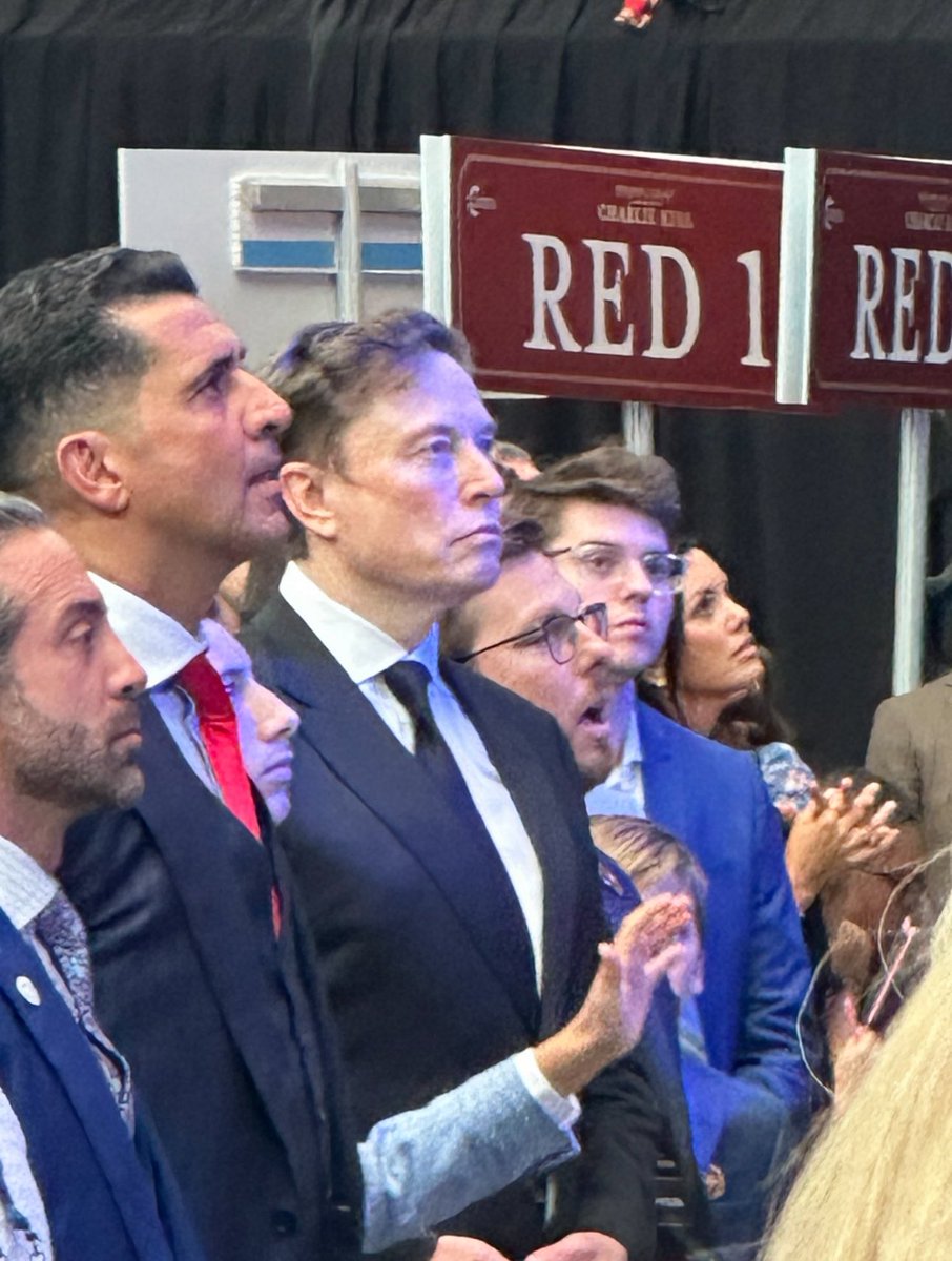 Michael_McCoyy's tweet image. Pretty crazy that Elon Musk sat through a 3 hour worship service at Charlie Kirk’s memorial today