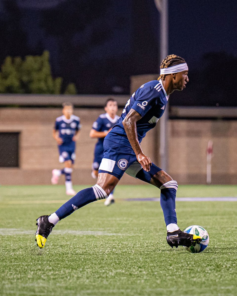 vcfcpro's tweet image. First half heat. 🔥 Dialed in and pushing tempo. #VCFC #HalftimeHustle #Vamos 

📸: @colbyhasacamera