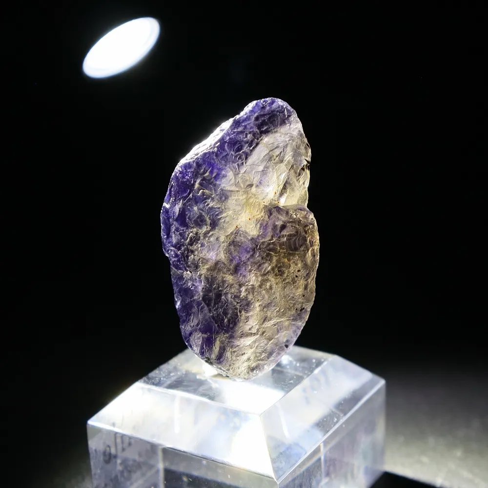 ネットショップ追加／ アイオライト（菫青石） 見る角度によって色が