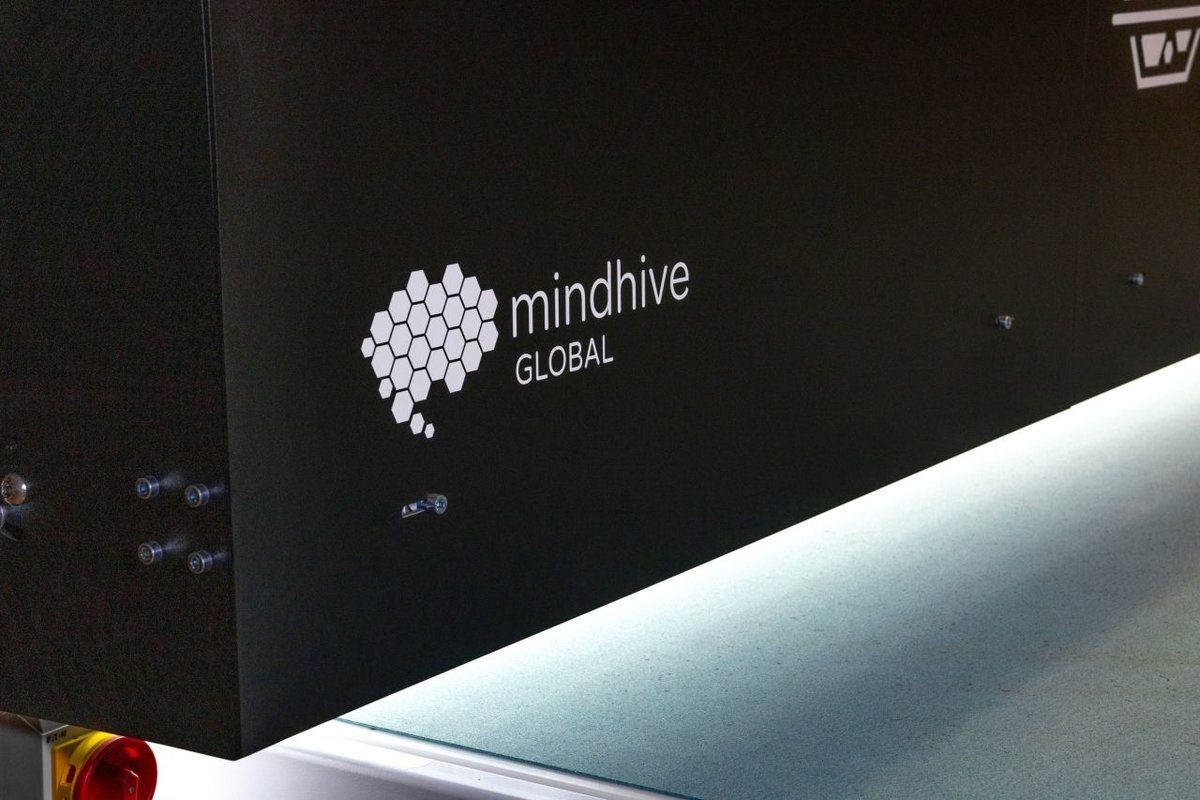 #Zünd is setting new standards in highly automated and integrated leather cutting, together with partners Mind and Mindhive Global. 

At Simac Tanning Tech in Milan (booth A48/B47 in Hall 10), the three technology partners will unveil the Dectura Workflow. 

#Simac2025