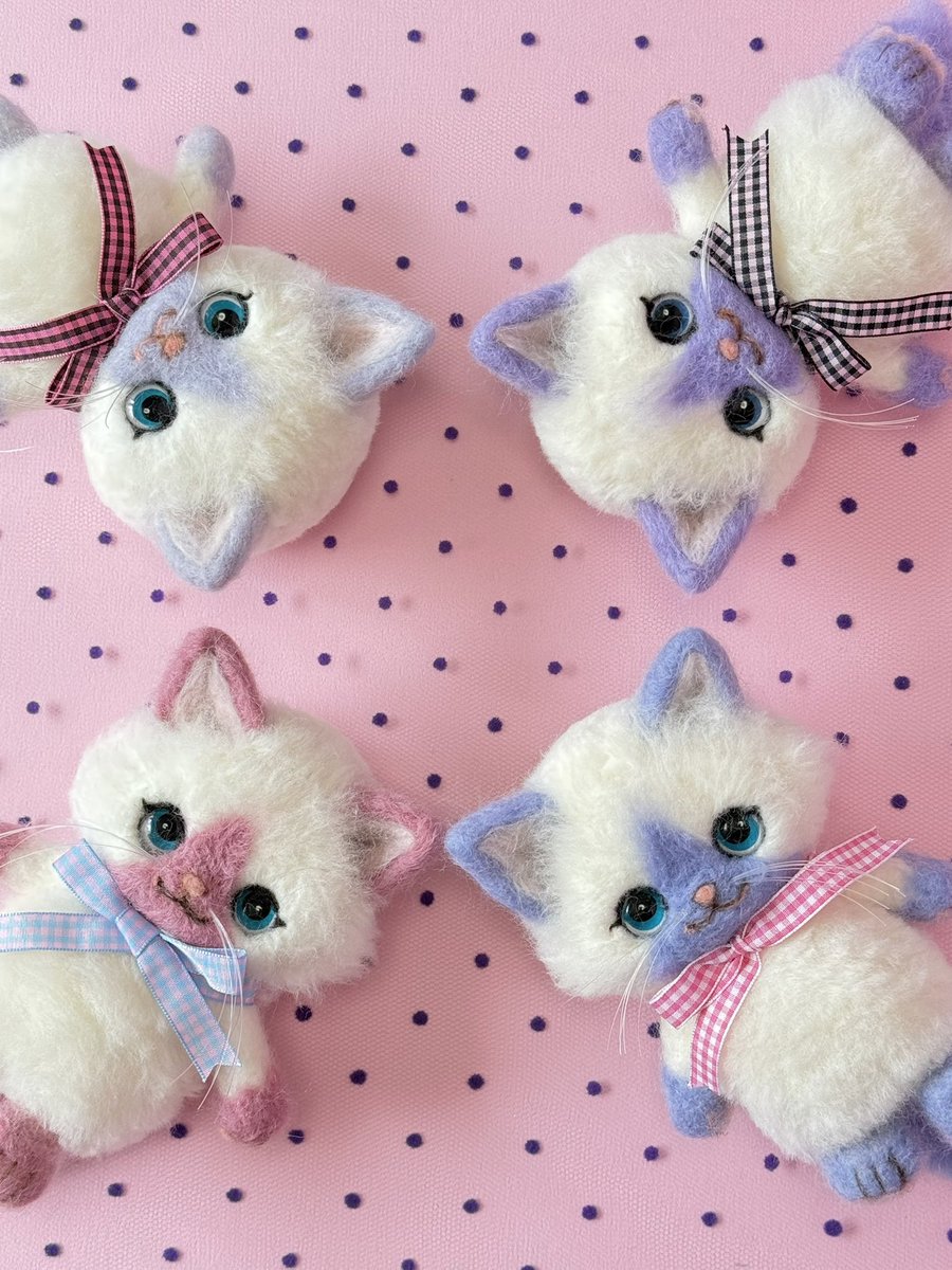 羊毛フェルト　チョンラヴィ様 8325 羊毛フェルトでつくる ちょっとクセあり だけどかわいい
