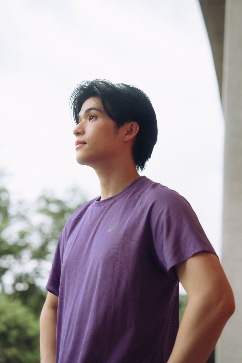 mintmag_th's tweet image. มงลง! #สกายวงศ์รวี ขึ้นแท่น Brand Ambassador คนใหม่ของ #ASICS พร้อมร่วมแคมเปญแรกอย่าง  ‘Move Your Body, Move Your Mind’ พร้อมลุคออกกำลังกายสุดเท่💚

#MoveYourBodyMoveYourMind #SoundMindSoundBody
#skywongravee
#MintNews