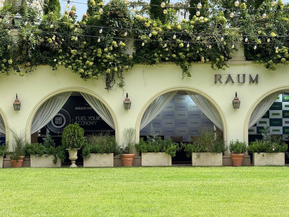 Scenes from today at the KBW Crypto Bazaar by Xangle × DBN 🎉

Amazing to see so many builders, projects &amp; investors under one roof at #KBW2025.
Huge thanks to <a href="/Xangle_official/">Xangle_Official</a> &amp; <a href="/DonBokNam/">DonBokNam</a> for bringing the community together. 💫