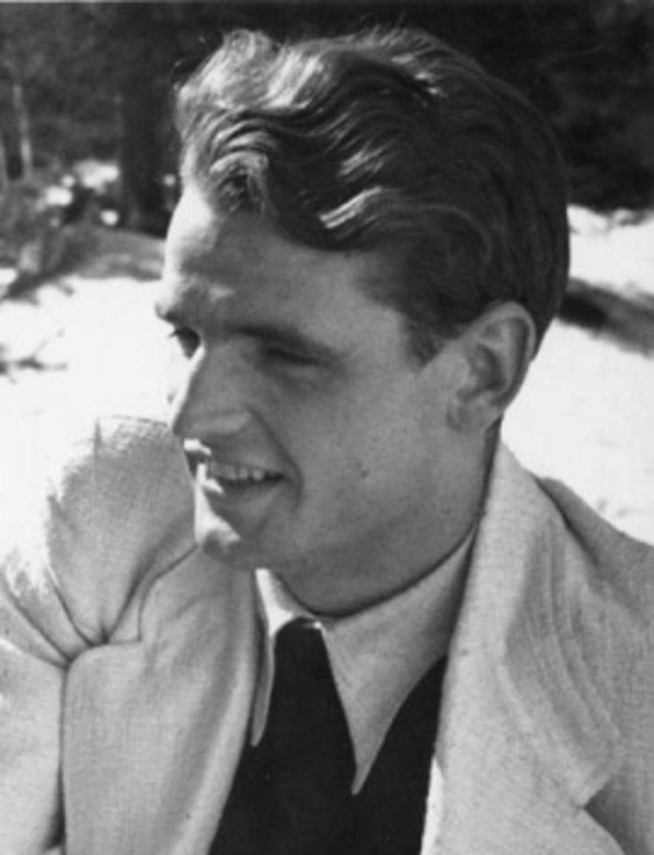 »Wir schweigen nicht, wir sind Euer böses Gewissen, die Weiße Rose lässt Euch keine Ruhe.«

Am 22. September 1918 wurde 
Hans Scholl geboren.