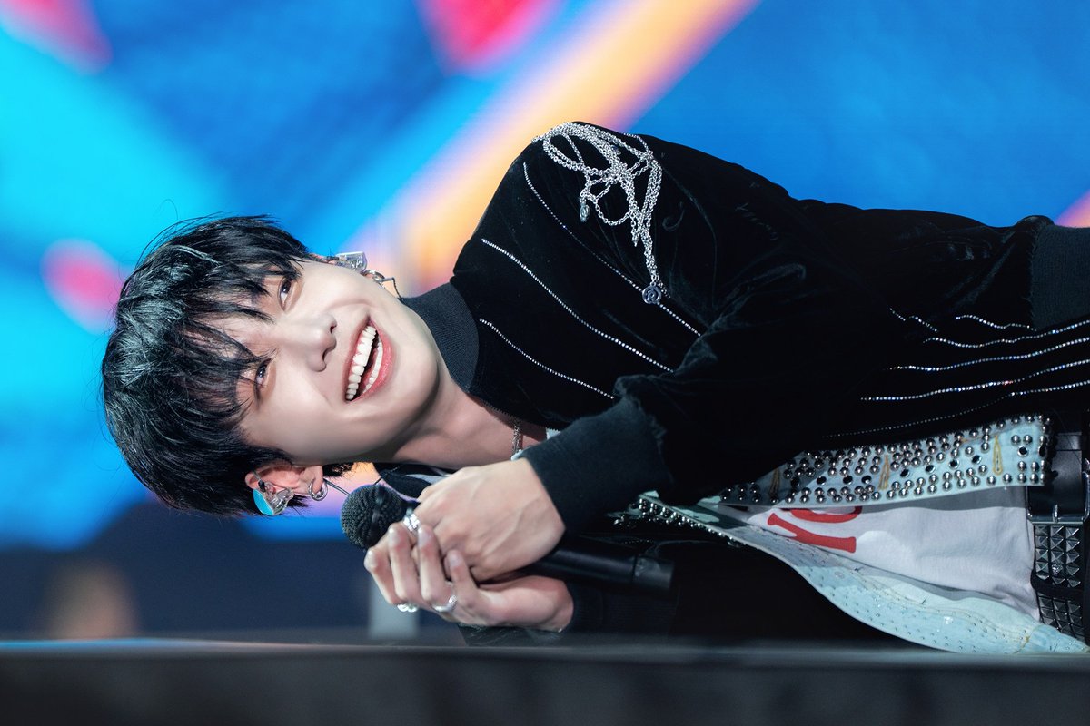 EE00lhrw2's tweet photo. 덍왼 엉만튀
엉덩이 갈취범 명쟤혅이 엉덩이 만졌을 때 반응 https://t.co/Z6eorjbnlB