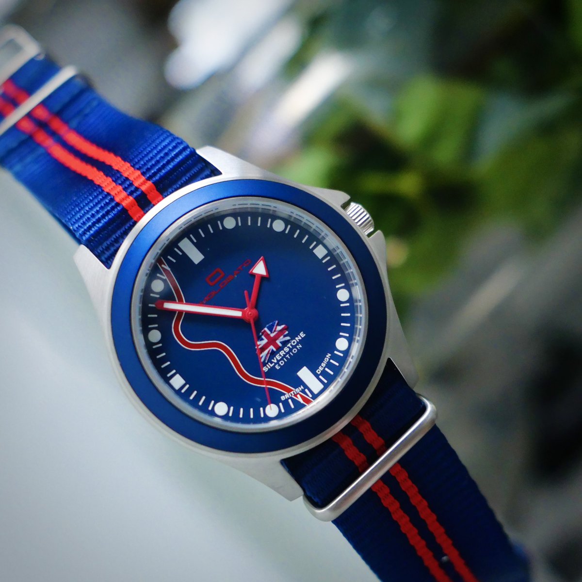 OmologatoUK's tweet image. Final call for the Tifosi x Silverstone. 

This unique watch features arguably the most famous set of corners : Maggots, Becketts and Chapel on the dial. 

It comes with a fabric strap and is still only just £150 whilst stocks last. omologatowatches.com/silv