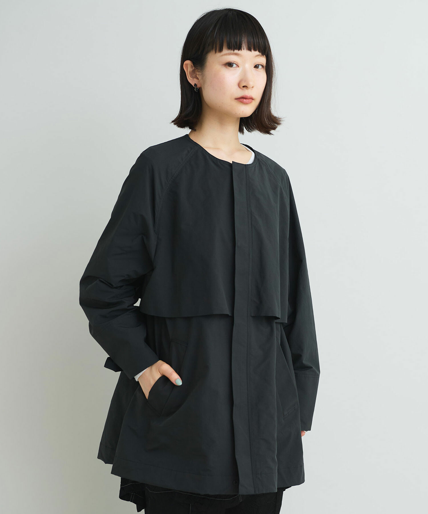 むーさん様✨新品✨nop de nodあったかコート　背中の赤ラインがさり気なく 冬の展示会でも人気！11月は大人系ブランドで「赤アイテム」が