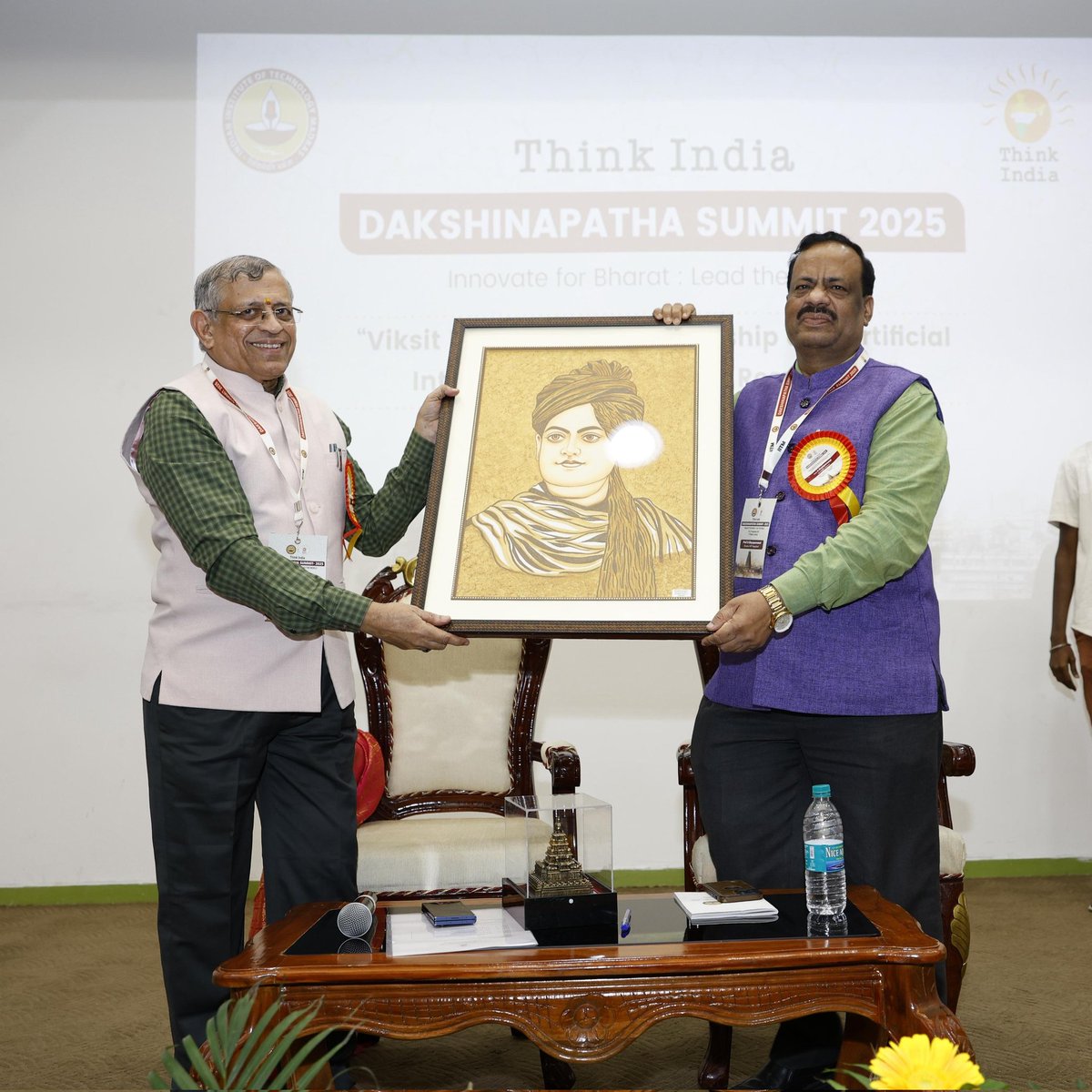 Think India 🇮🇳 tweet media