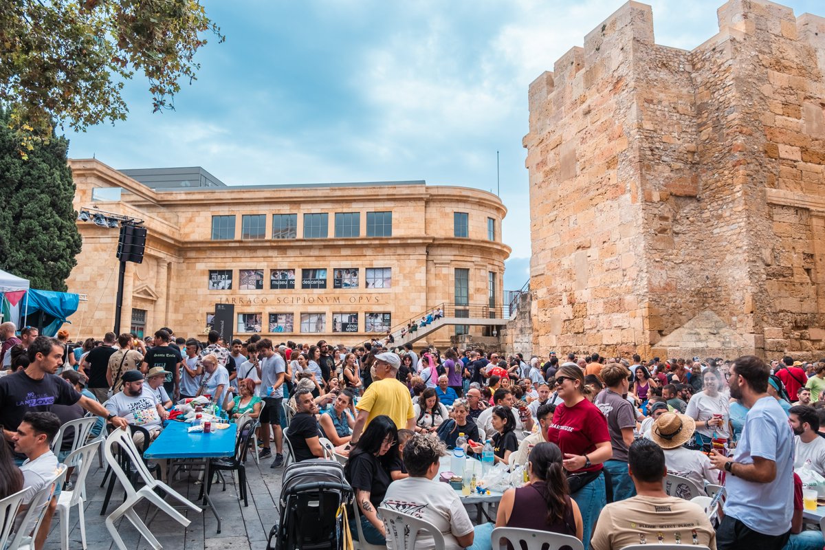Santa Tecla Tarragona tweet media