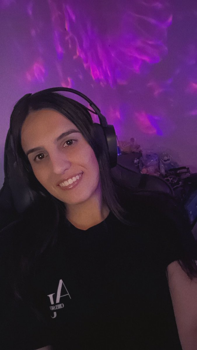 We LIVEE😜🥰 GTA RP heheh twitch.tv/chelseaau