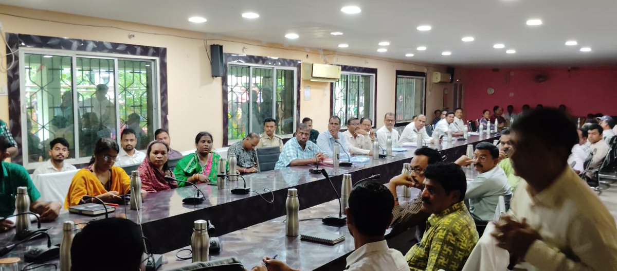 Joint Public Grievance Hearing at Deogaon Block by Collector, Balangir and SP, Balangir in Presence of District  Level and Block Level Officers.
<a href="/CollectorBgr/">Collector & DM, Balangir</a> 
<a href="/zp_balangir/">Zilla Parishad Balangir</a>