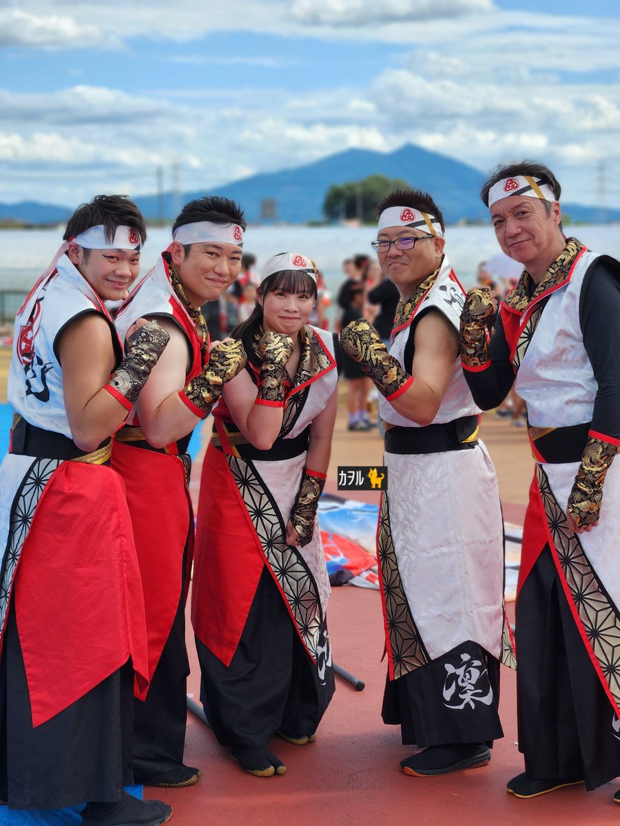 栃木県を代表するよさこい
チーム凜空さん😍😺
5人の旗士さん活躍中です
動画配信の先生そうさんも
どうぞお見知りおきを👀
応援宜しくお願いします🙇
筑波山⛰️ヤッホー👋😃
#筑西YOSAKOI祭り 
#よさこい