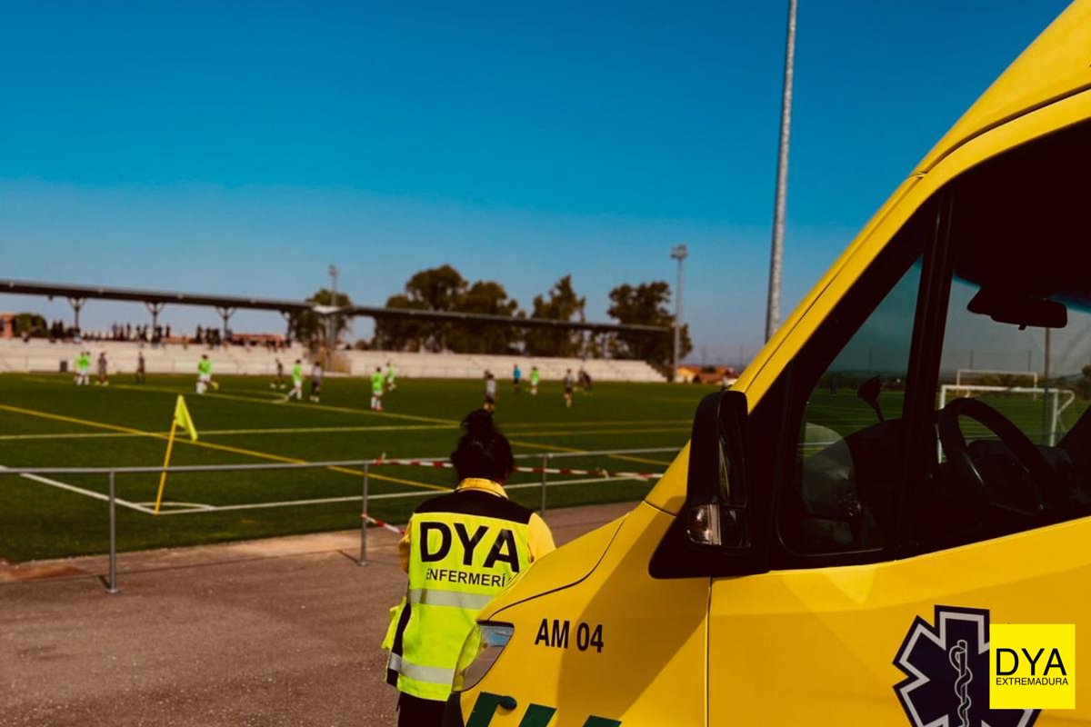 #PreventivosDYA | ⚽️ Continuamos dando cobertura sanitaria a los partidos de Fútbol Base en los 🏟️campos federativos ‘Manuel Sánchez Delgado’ de #Cáceres.

📊 Se realizaron tres asistencias leves.