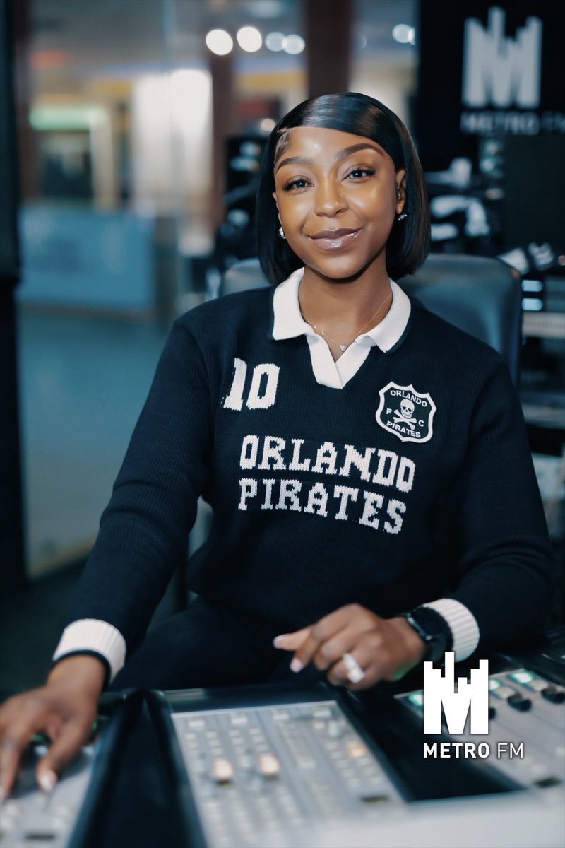 It’s calm o’clock with your host <a href="/KhutsoTheledi/">Khutso Theledi</a> 🖤back like she never left. Happy Monday! And don’t forget, tomorrow is Borrowed Hope. Let’s #BreakAwayWithKhutsoTheledi.