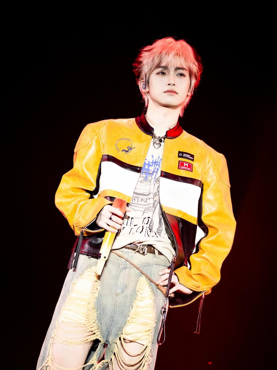 𝐄𝐧𝐜𝐡𝐚𝐧𝐭𝐢𝐧𝐠 𝐙𝐈𝐘𝐔 (梓渝) tweet media