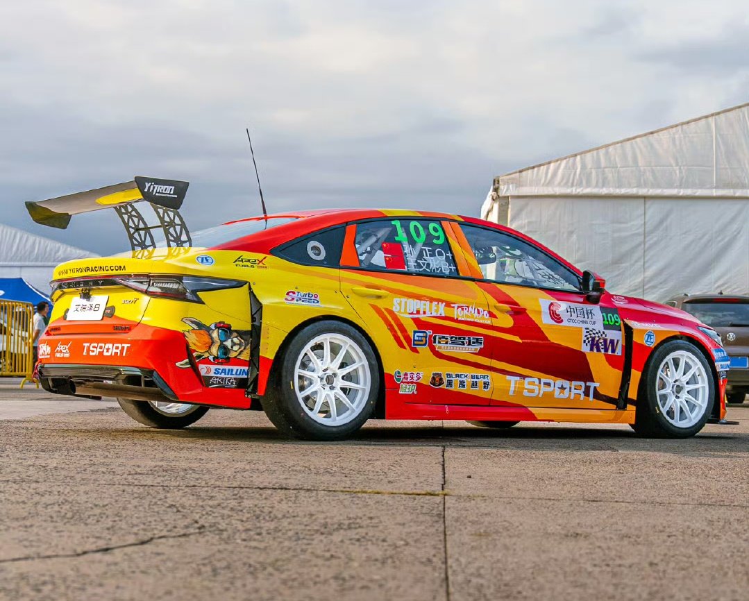 SergioFonseca8's tweet photo. ✨ The Chery Arrizo 8 made its debut in racing attire last weekend. Good to see local outfits bringing Chinese-made cars back to racing, the way it used to be. #CTCC https://t.co/97ZL0USs2N