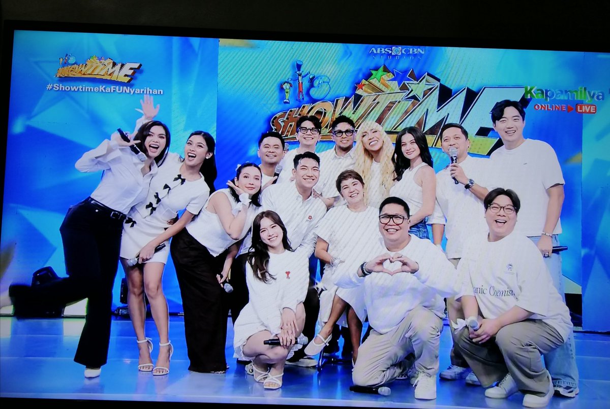 mykitchen0422's tweet image. Family is Love ❤️🇵🇭
#itsshowtimeNa #itsshowtimeKaFUNyarihan