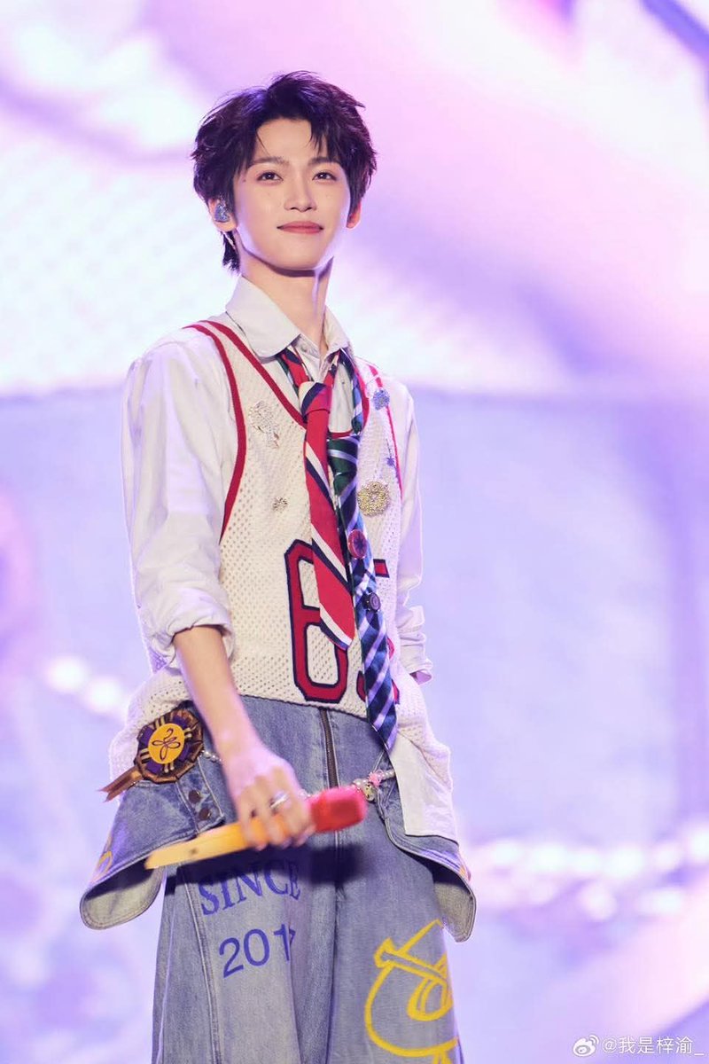 𝐄𝐧𝐜𝐡𝐚𝐧𝐭𝐢𝐧𝐠 𝐙𝐈𝐘𝐔 (梓渝) tweet media