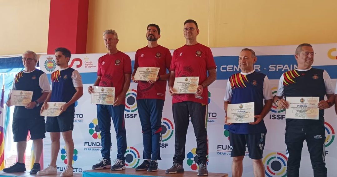 🇪🇸 Éxitos riojanos en Granada 🎯

🥉 Sánchez de la Nieta → bronce (Carabina Tendido)
🏆 Fed. Riojana → campeones de España
🥈 Club Rey Pastor → subcampeones
✨ C. Ortega → 1 oro + 2 platas adaptadas
🥈 V. Miguel → plata en Grand Prix

#TiroOlímpico #LaRiojaDeporte