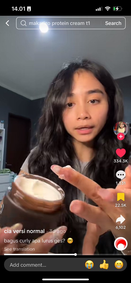 rambutku persis kayak cia ini, pengen ngempesin tp gamau smoothing.. protein cream beneran ngaruh kah gaes? trs itu permanen / gakk ? 💚