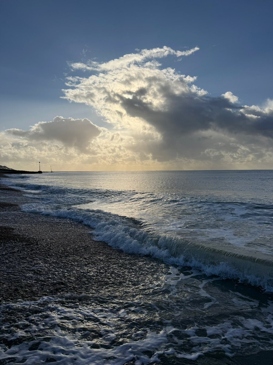 DollyHPN's tweet image. Monday Morning Reset 🧘🏻‍♀️🩵✨

The BEST way to recharge! Long walk, sauna, sea swim &amp;amp; a deep breathes 👌🏻

#MindfulMonday #ByTheSea