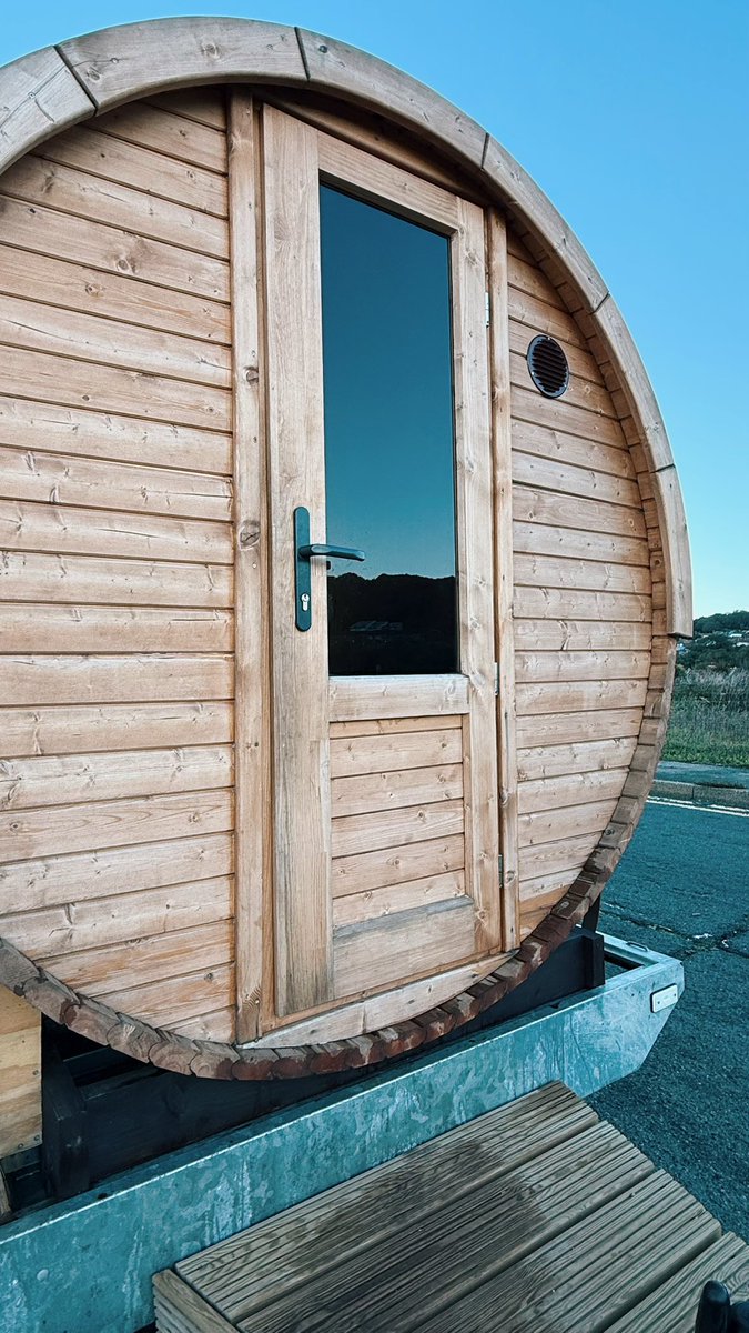 DollyHPN's tweet image. Monday Morning Reset 🧘🏻‍♀️🩵✨

The BEST way to recharge! Long walk, sauna, sea swim &amp;amp; a deep breathes 👌🏻

#MindfulMonday #ByTheSea