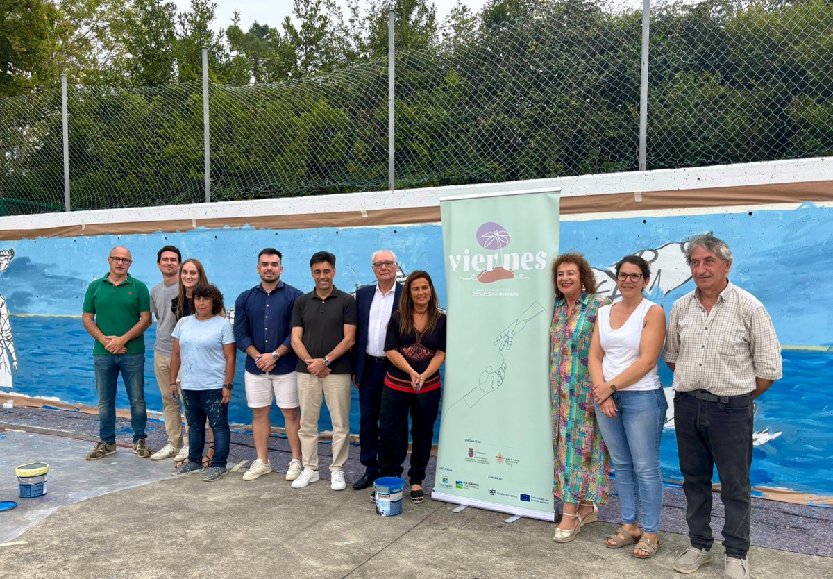ProgramaViernes's tweet image. En el CEIP Jesús Cancio de Comillas hemos elaborado un mural colaborativo de temática marina, en el que participan tanto alumnos del centro como personas mayores del municipio, dentro de las actividades de dinamización comunitaria.
programaviernes.com/gomez-del-rio-…