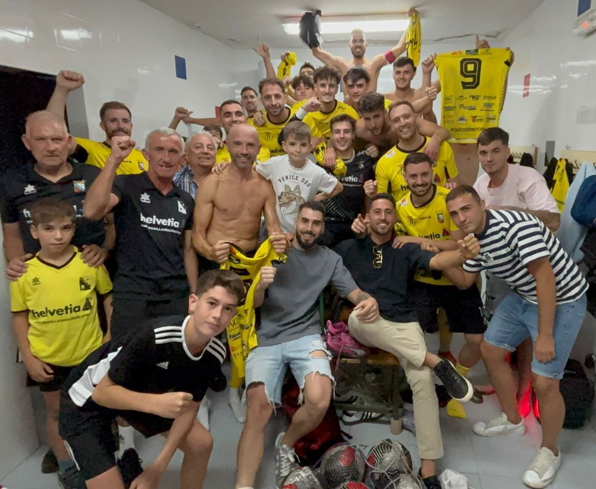 Begijar_CF_1975's tweet photo. FELIZ LUNES Y FELIZ SEMANA DE FERIA Y FIESTA DEL CRISTO DE LA VERA CRUZ

#50AñosDeHistoria 

💛🖤 https://t.co/vJYvslj82S