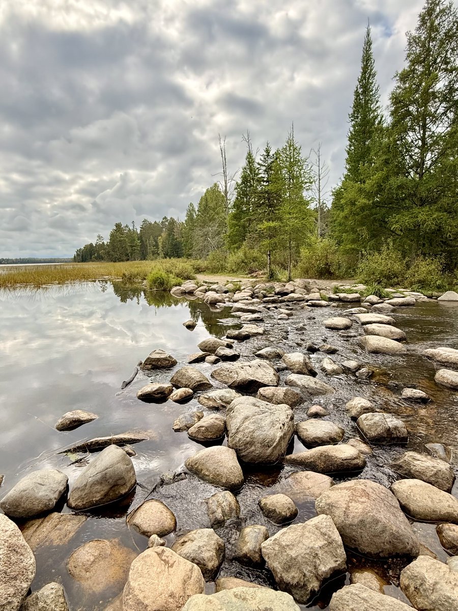 605Hanson's tweet image. Had a great experience in Bemidji, Minnesota this past weekend. The community and the people there are simply some of the best. Enjoyed a football game, seeing friends, and waking up early to hit the Headwaters of the Mississippi River. #BSU #BSUFoundation #SparklingWaters