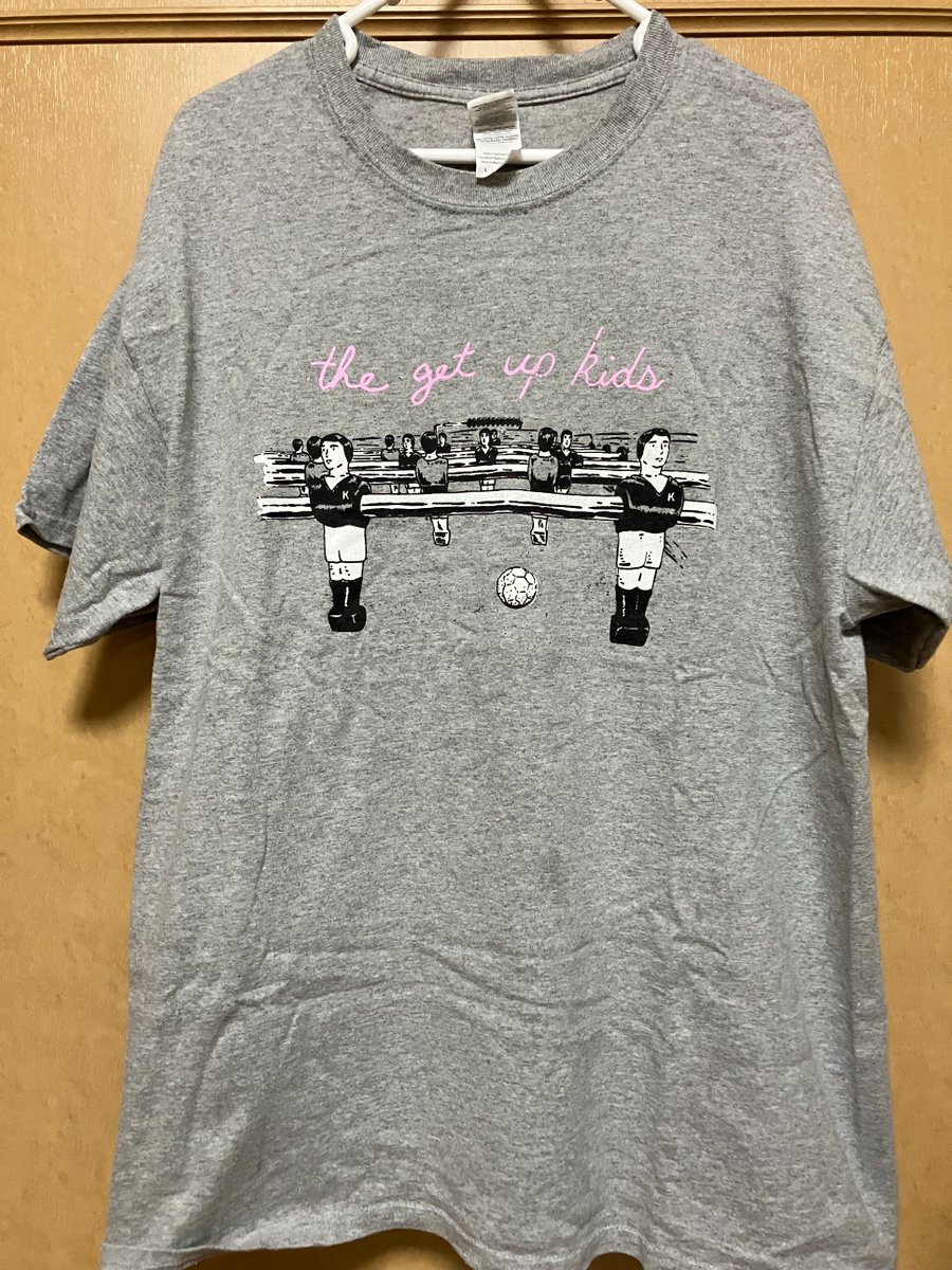 Top_40_Age's tweet photo. #891 the get up kids (にステッカーを添えて)
「KICKER」disk union Tシャツ付きの物。
#マーチャンダイズ記録シリーズ #TheGetUpKids #ザ・ゲット・アップ・キッズ #RadarState #TheNewAmsterdams #MattPryor #BlackpoolLights #TGUK #SPOON #ReggieAndTheFullEffect #Lasorda #TheTerribleTwos https://t.co/7Z3ok1ysth