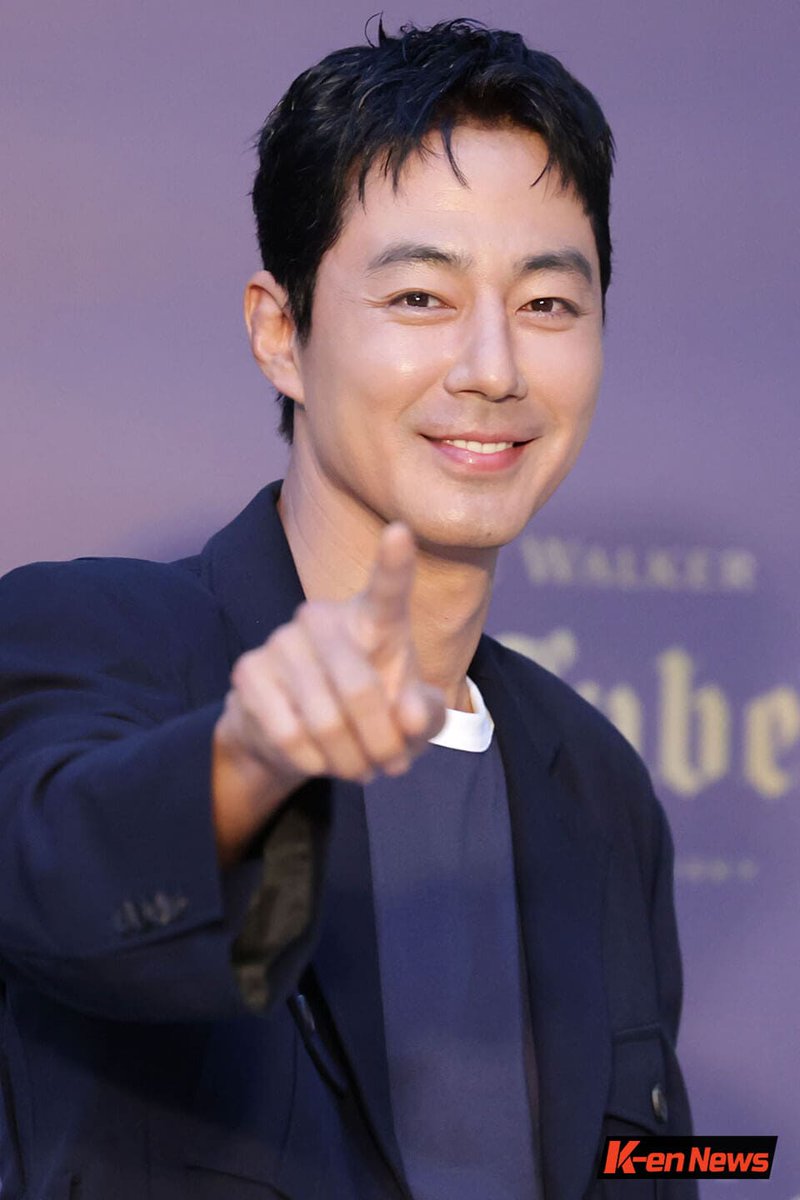 Hwaiting! You got this!

*suddenly Mondays got better with #ZoInSung

#joinsung #조인성