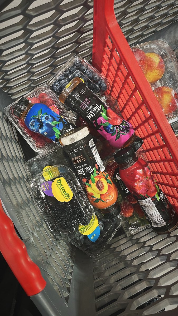 - جوليـا tweet media