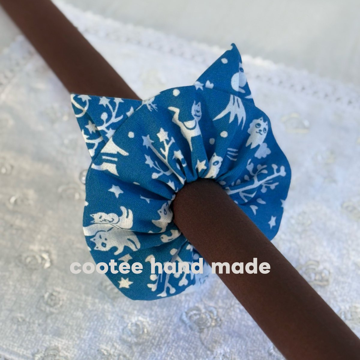 【y꙳★*゜購入前に一言お願いします！】ハンドメイド 5/4 絞りバッグ（80th PLAY/Stripes Blue）1630406-0000 - MOOMIN SHOP