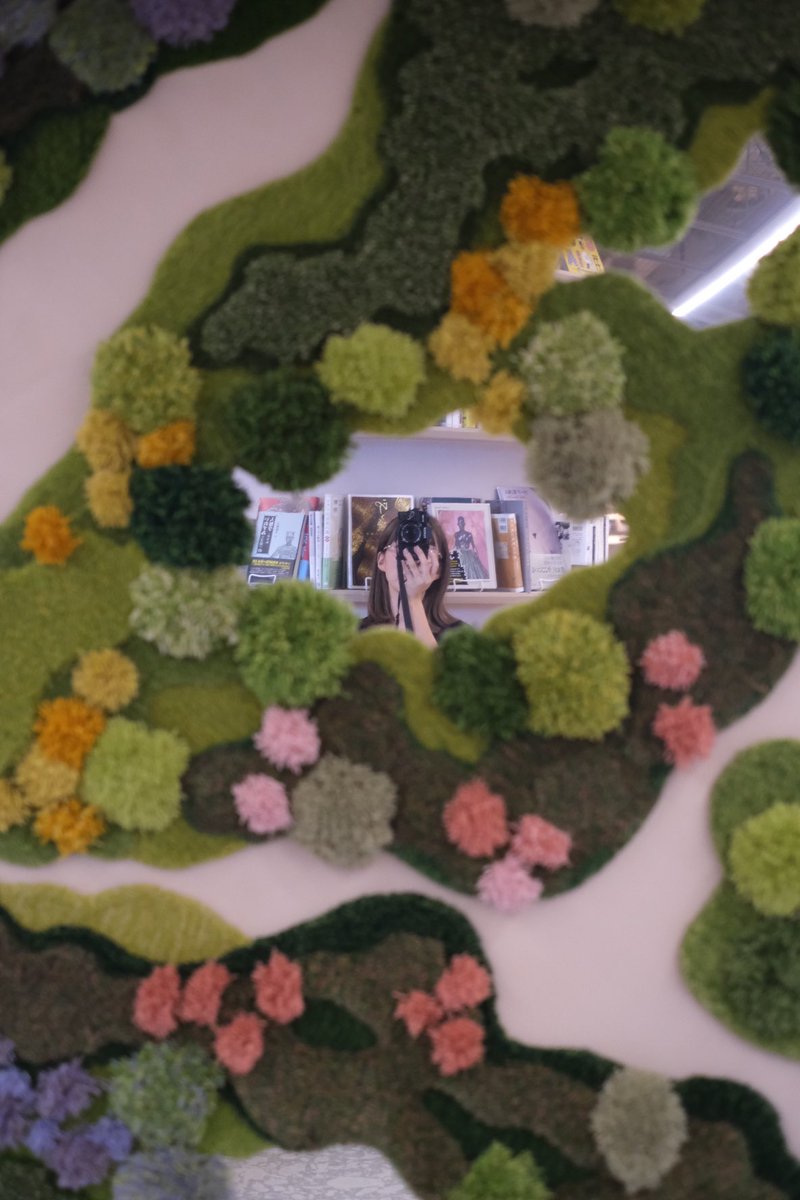 ＊
<a href="/BUNKITSU_TOKYO/">BUNKITSU TOKYO</a> 
BOOK BIOTOP 有料エリア内
.
庭に写り込めます🪴
.