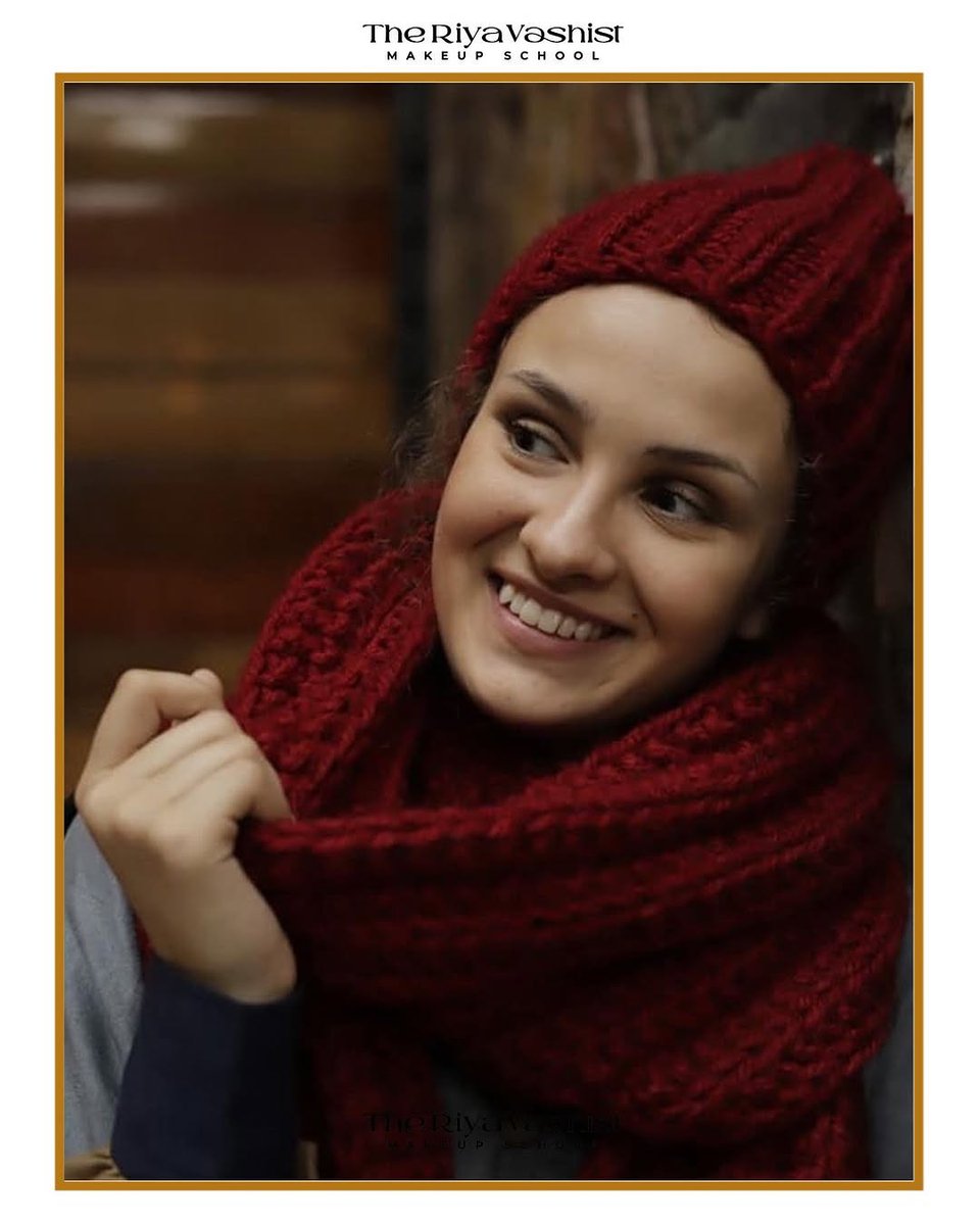 rvmua's tweet image. Makeup is more than just colors on a face — it’s trust, creativity &amp;amp; confidence. 💄

From bold editorial looks to client-loved artistry to runway precision — every style has its own story.

Which one speaks to you most? 👇

#makeupeducation #celebritymakeupartist #theriyavashist