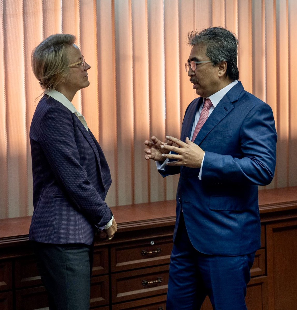 DKAMBinMalaysia's tweet photo. Great exchange with @joharighani on circular economy, green transition and waste management. With our Green Transition Alliance, we aim to connect Danish solutions and build partnerships through capacity building and knowledge sharing to support Malaysia’s climate goals. https://t.co/x6xN383buk