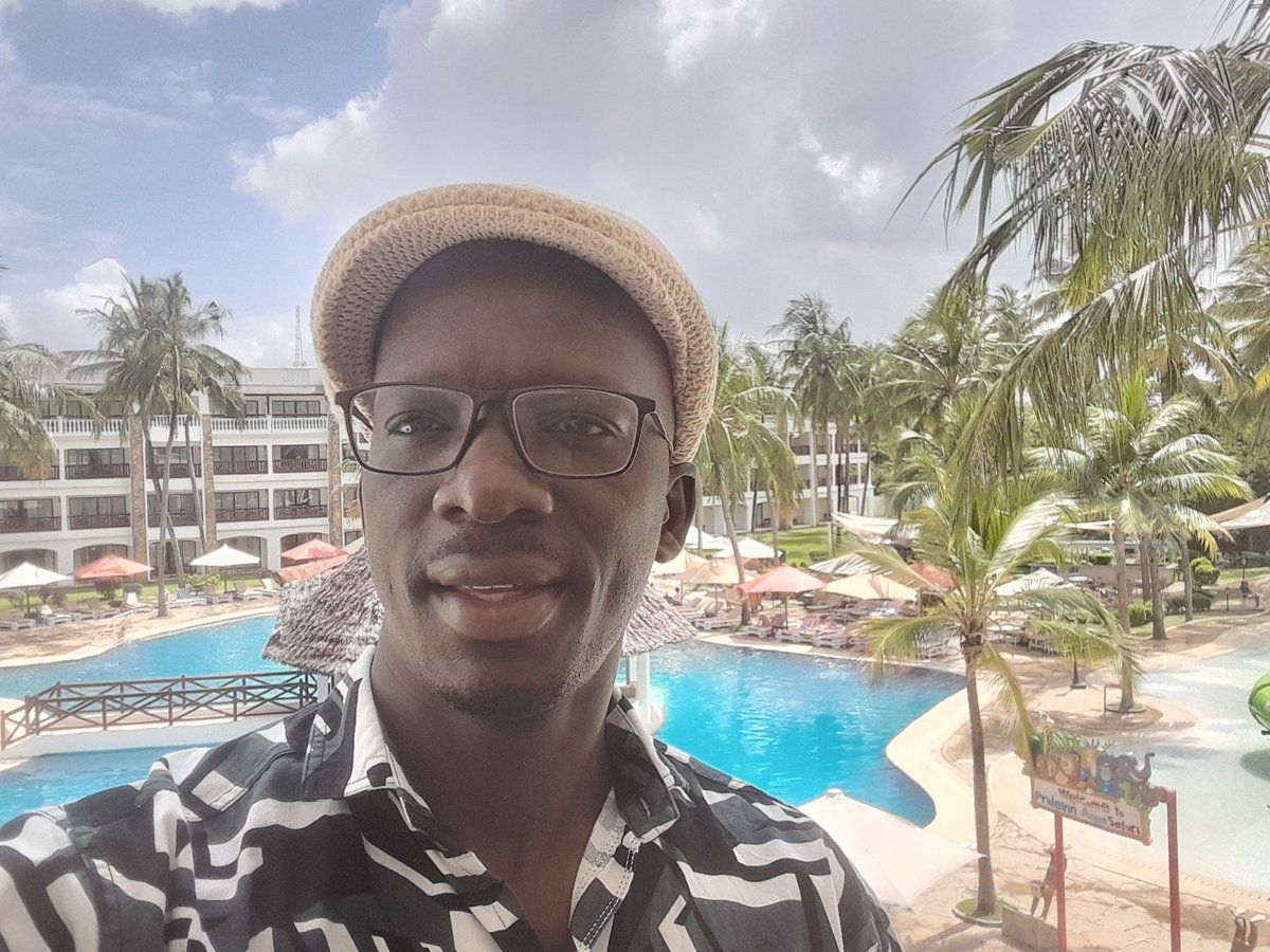 JosephOgavu's tweet photo. @iamennoh We are here Sir!
Touching lives
Making #RENAHIBISCUS
Teaching the Gospel in deeds
@Pontifex_it
@Pontifex
@Pontifex266Arch
@ekwaroobuku
@RenaBeverage
@regisdietitian https://t.co/g8E0Oj5hfL