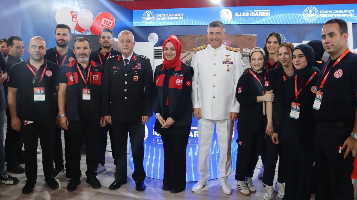 2025 Teknofest standımıza, Valimiz Davut GÜL, İçişleri Bakanlığı Strateji Geliştirme Başkanı Hüseyin TEKİN, İstanbul İl Emniyet Müdürü Selami YILDIZ, JGK Korgeneral Yusuf Kenan TOPCU ve SG Marmara ve Boğazlar Bölge Komutanı Tuğamiral Serkan TEZEL, standımızı ziyaret etmişlerdir.