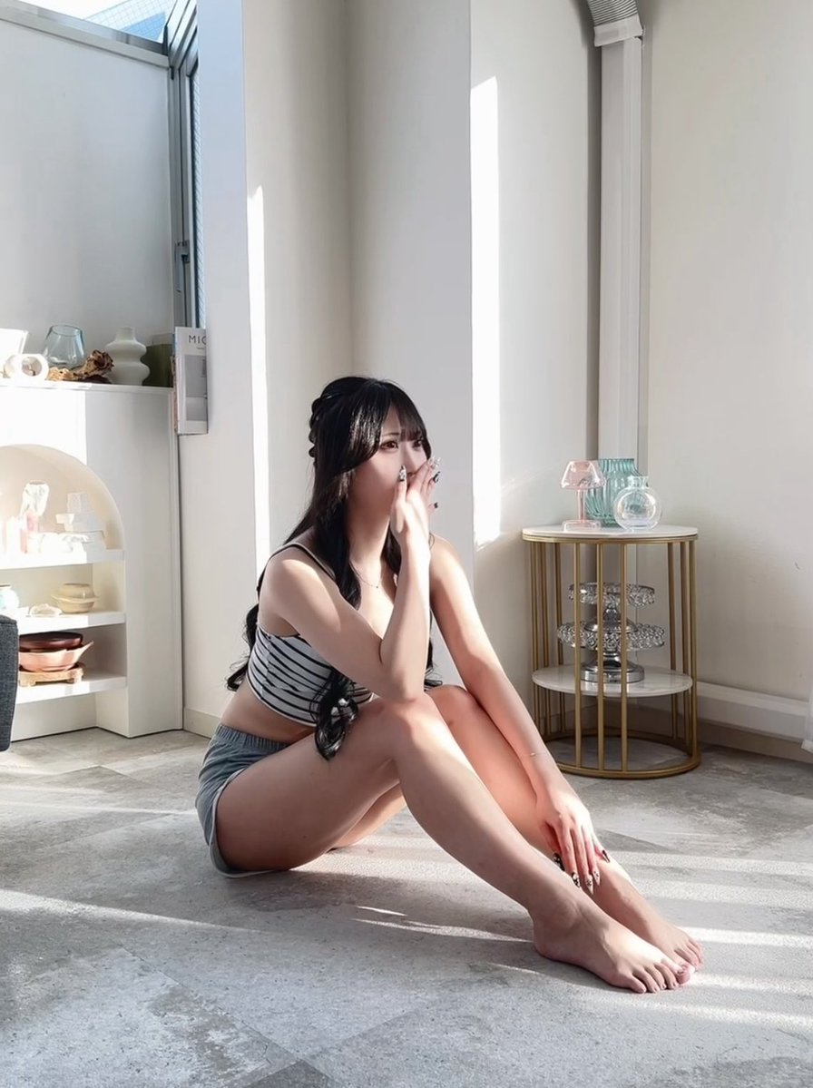 🈳16:40～
🈳22:10～

事前予約ありがとう嬉しい😿😿🤍🤍
今日はお気に入りの下着付けて 
ご機嫌ねねさん🎶
素敵なメンエスライフにします🎶