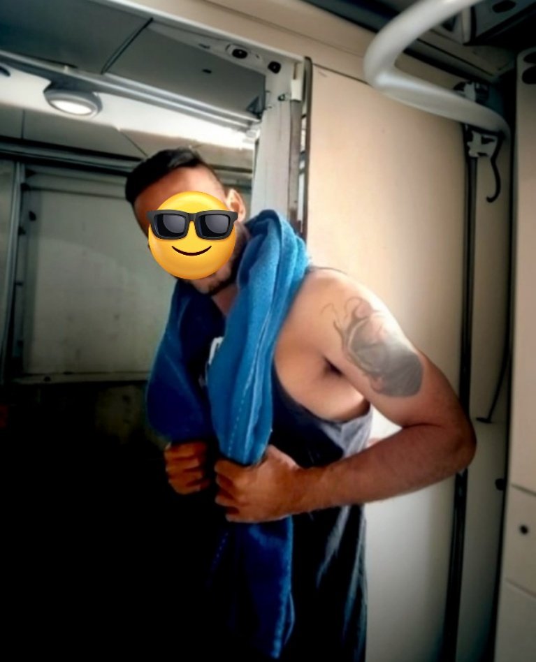 Cowok berbulu 2 tweet media