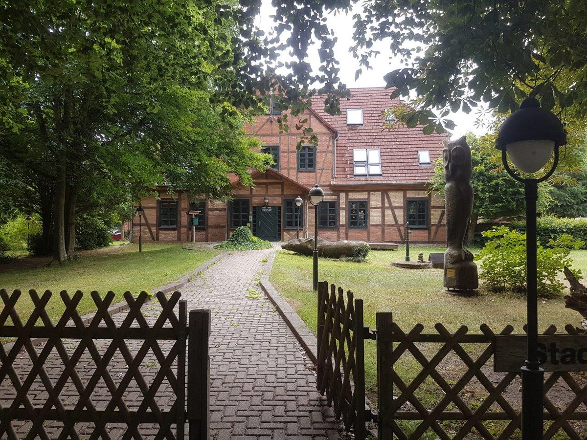 Das Stadtforstamt Rostock ist am Mittwoch, 24. September 2025, geschlossen. Grund ist eine Fortbildung.
rathaus.rostock.de/meldungen/3692…