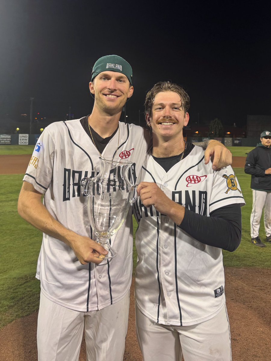 CalBaseball's tweet photo. Congratulations to Connor Sullivan and Luke Short on bringing a championship to Oakland! 🏆

The @OaklandBallers are the 2025 Pioneer League Champs!

#GoBears | #ProBears https://t.co/D7QxYv6C8G