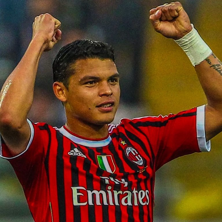 TechBreeze72255's tweet photo. 🏆✨ Happy 41st Birthday, Thiago Silva! 🇧🇷🧱  

A legacy built on trophies, leadership, and pure defensive mastery.  

From Paris to Milan to London – greatness follows you.  

#ThiagoSilva #ChelseaFC  #football

Follow for more football icons and celebrations! 🎉🔥 https://t.co/Pim48cVYBd