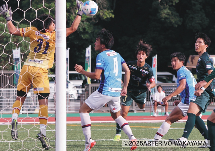 📷写真で振り返る関西リーグ第14週～その①

優勝を決める値千金のアディショナルタイム弾、小久保裕也選手
「1点のこだわり、1つのプレーのこだわりをトレーニングから実践してきた結果だと…」

👇全文はこちら👇
arterivo.com/game/2025ksl-1…

#アルテリーヴォ和歌山
#小久保裕也
#全員のチカラで