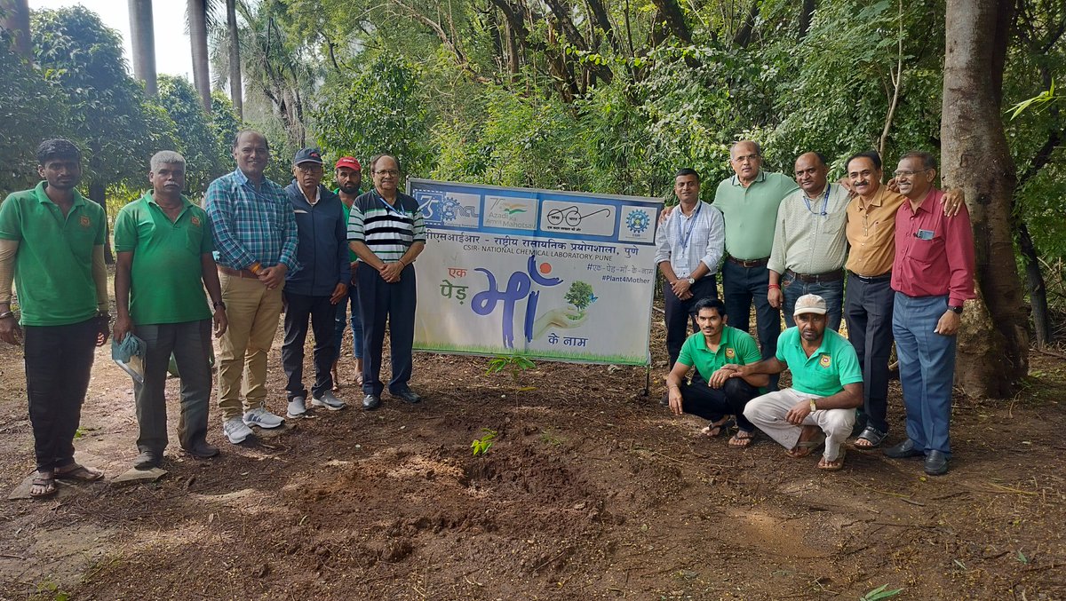 csir_ncl's tweet image. CSIR–NCL joined the Swachhata Hi Seva (SHS) campaign with a Tree Plantation Drive. Our staff planted around 25 native saplings as part of the #Plant4Mother &amp;amp; #एकपेडमाँकेनाम campaign.
@CSIR_IND @AshishLele3467 
#CSIRNCL #SwachhataHiSeva2025 #sustainability #gogreen