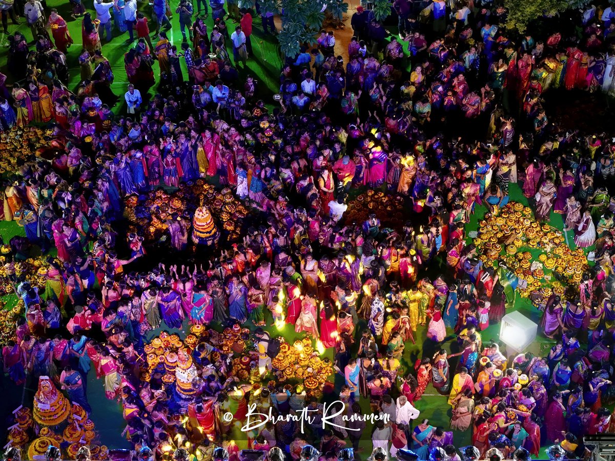 Day One of Bathukamma Festival Celebrations Witnesses Joyful Festivities at Thousand Pillar Temple. #Warangal #Telangana